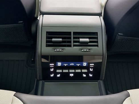Certified 2025 Porsche Panamera 4 AWD/4WD image 26