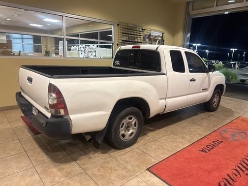 Used 2011 Toyota Tacoma 2WD Access Cab image 13