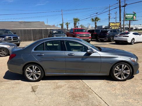 Used 2018 Mercedes-Benz C 300 Sedan image 5