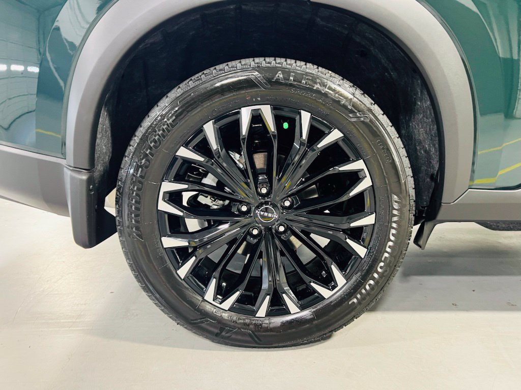 New 2026 Nissan Rogue Dark Armor FWD image 8