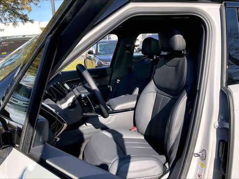 New 2026 Land Rover Range Rover Sport Dynamic SE image 11