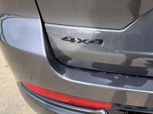 Certified 2024 Jeep Grand Cherokee Altitude image 10