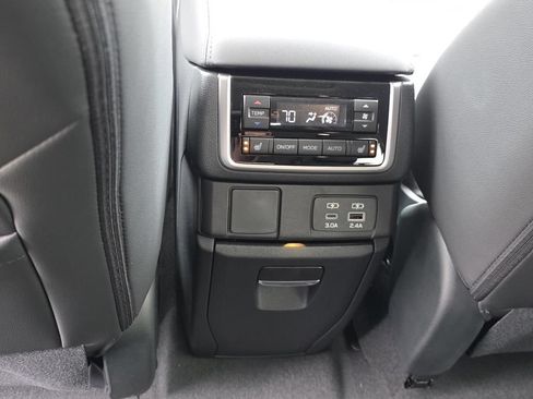 New 2026 Subaru Ascent Limited AWD/4WD image 12