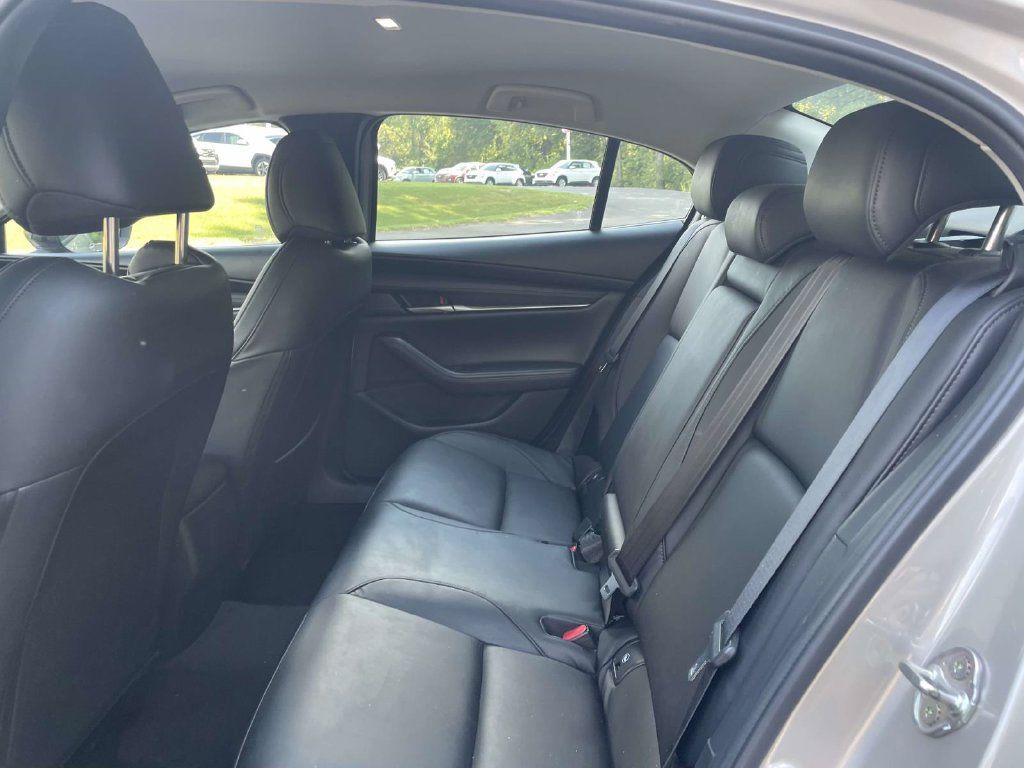 Used 2025 MAZDA MAZDA3 s FWD image 11