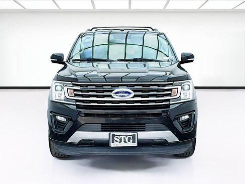 Used 2019 Ford Expedition XLT w/ Equipment Group 201A image 2
