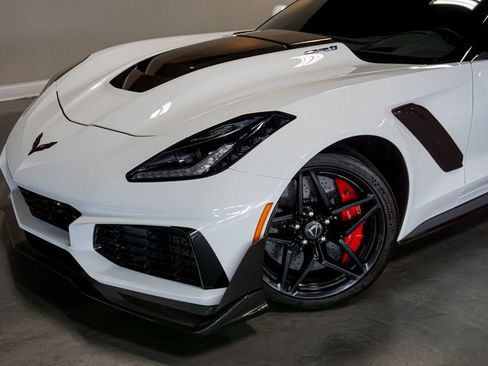 Used 2019 Chevrolet Corvette ZR1 w/ ZTK Track Performance Package RWD image 33