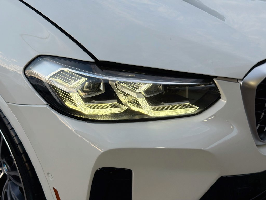 Used 2022 BMW X4 xDrive30i w/ M Sport Package 2 AWD/4WD image 36