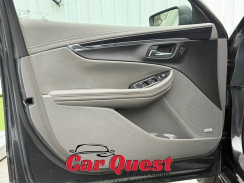 Used 2018 Chevrolet Impala LT FWD image 11