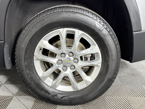 Used 2019 Chevrolet Traverse LT FWD image 36