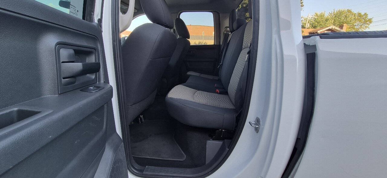 Used 2012 RAM 1500 Express AWD/4WD image 23