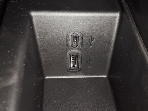 New 2026 GMC Acadia Elevation image 25