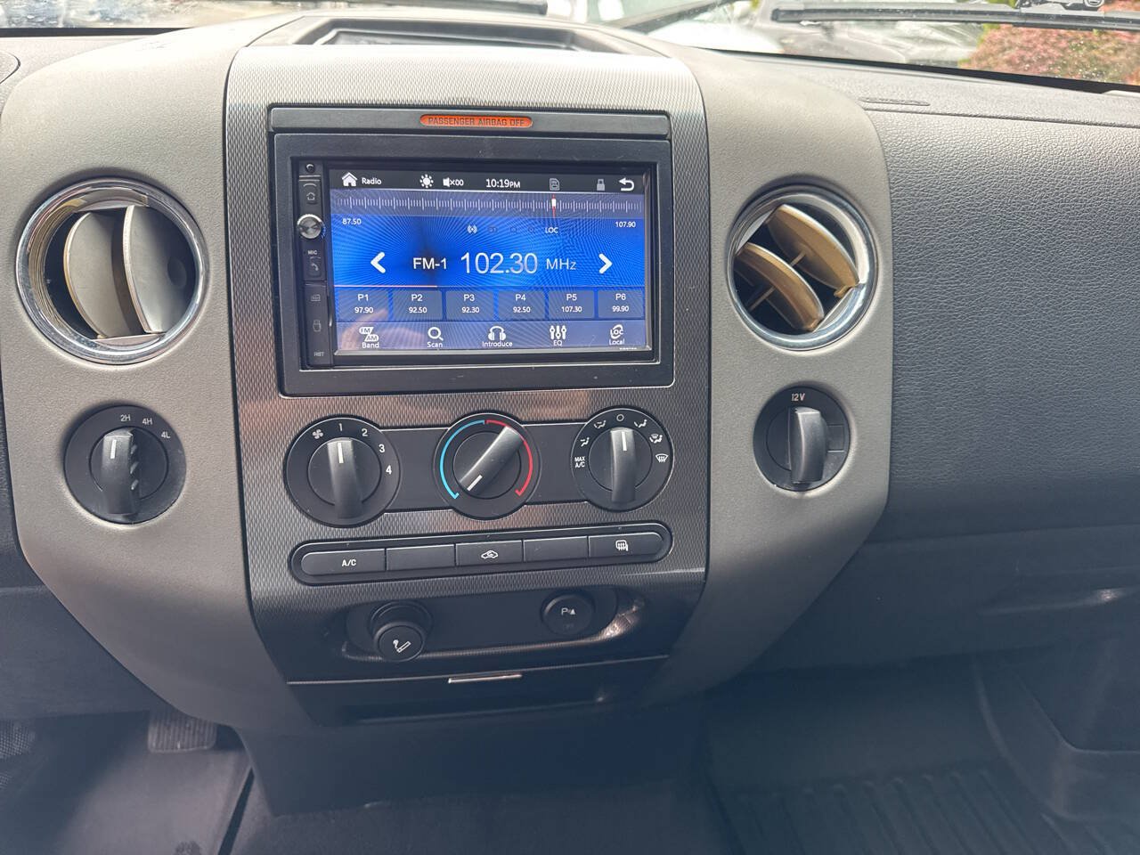Used 2004 Ford F150 XLT AWD/4WD image 14