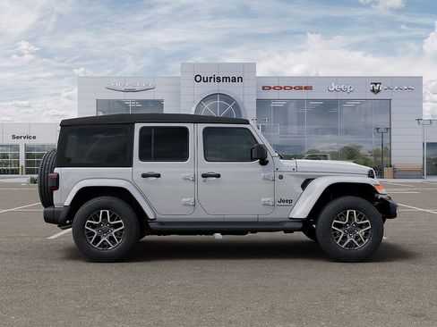 New 2026 Jeep Wrangler Unlimited Sahara AWD/4WD image 21