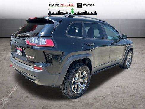 Used 2020 Jeep Cherokee Trailhawk AWD/4WD image 5