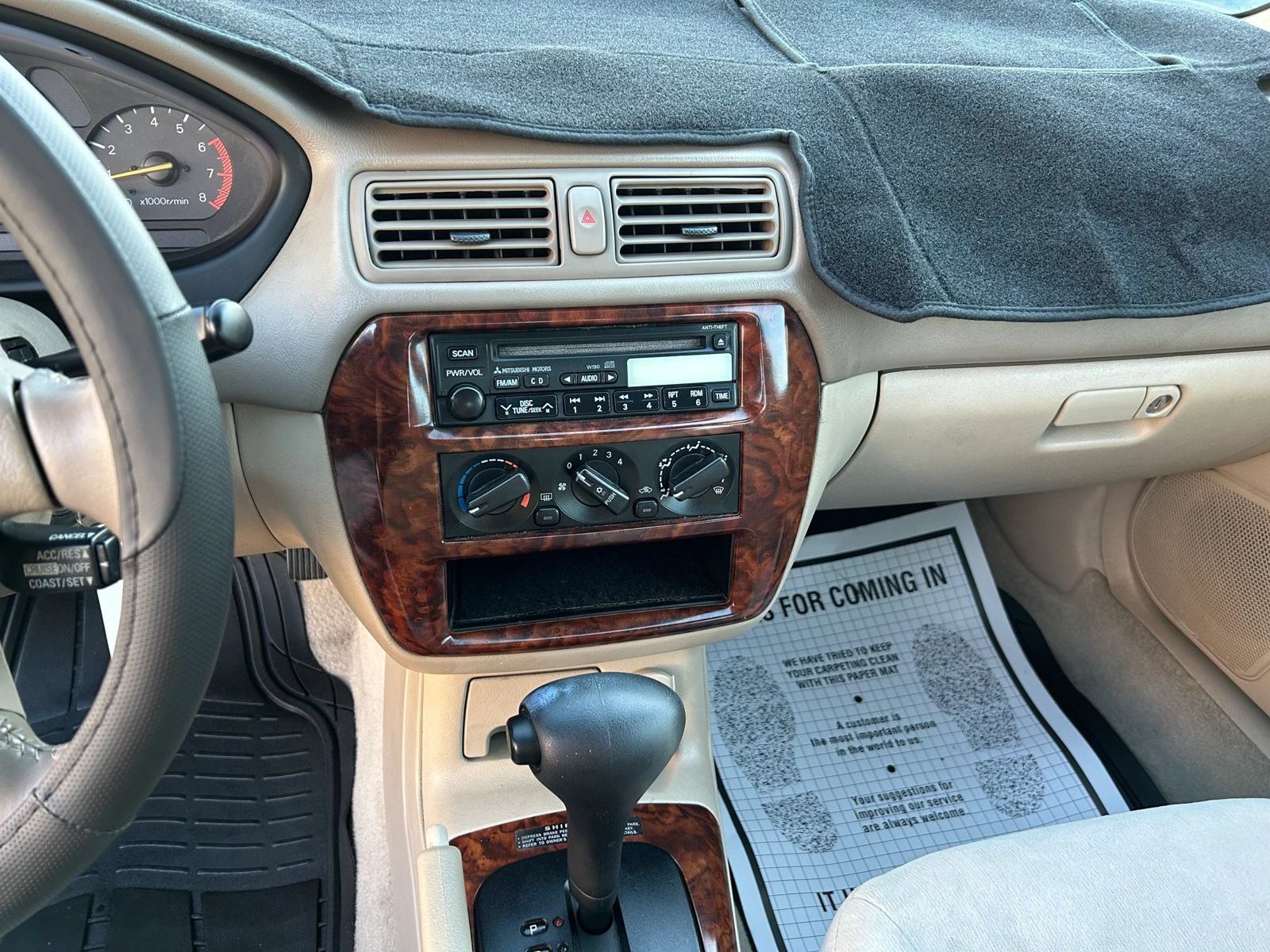 Used 2000 Mitsubishi Galant ES FWD image 15
