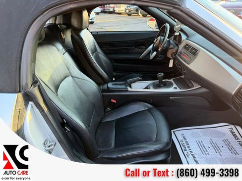 Used 2003 BMW Z4 2.5i image 10