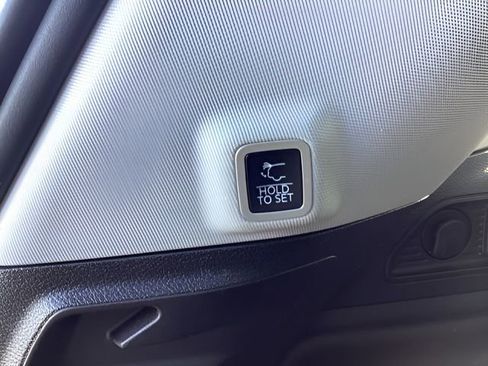 Used 2023 Jeep Grand Cherokee 4WD 4xe image 17