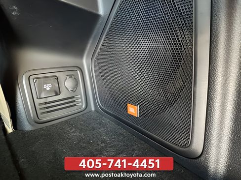 Used 2024 Toyota 4Runner Limited AWD/4WD image 26