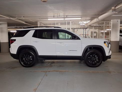 New 2026 GMC Terrain Elevation w/ Black Edition FWD image 4