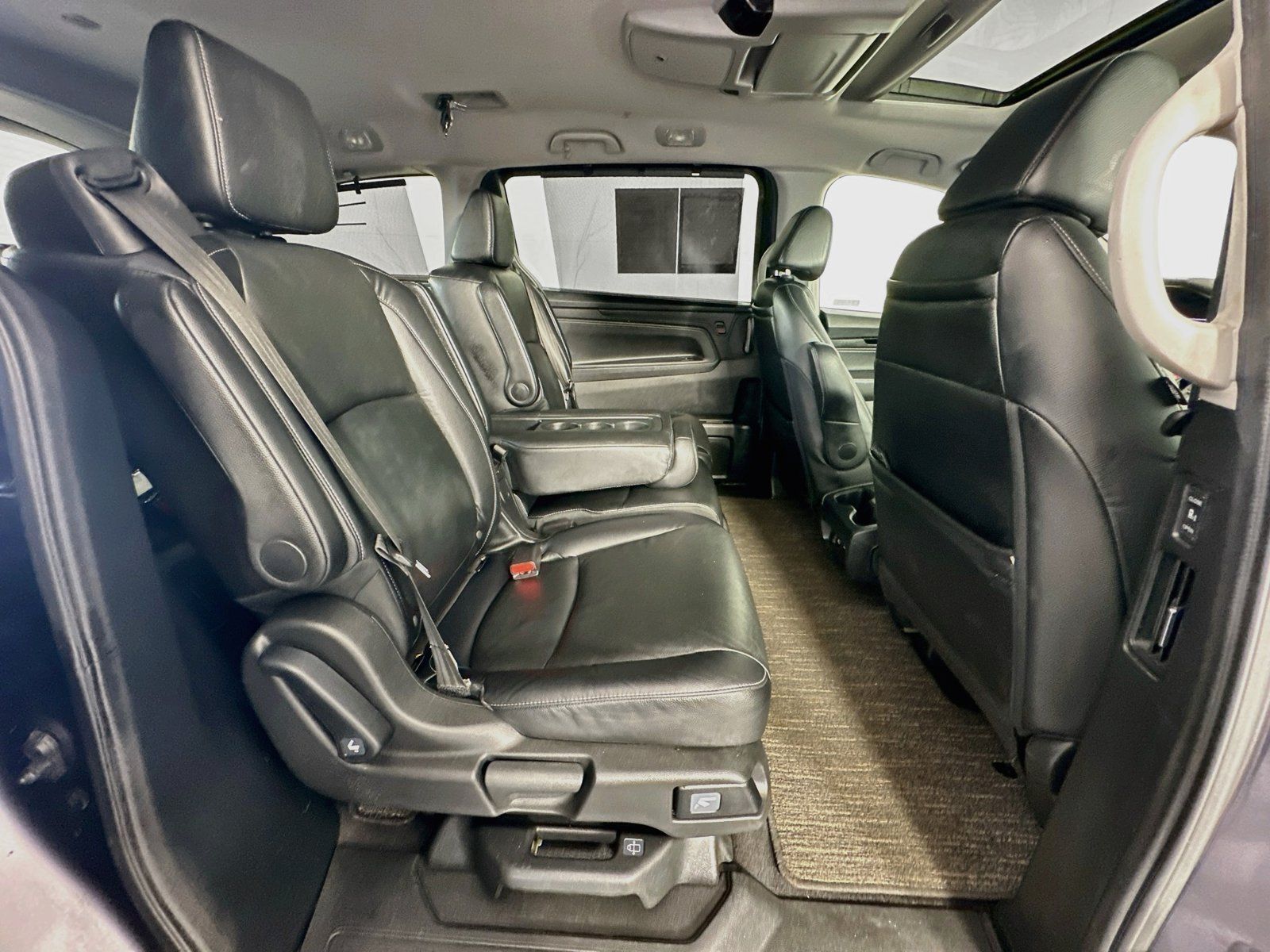 Used 2021 Honda Odyssey Touring image 31