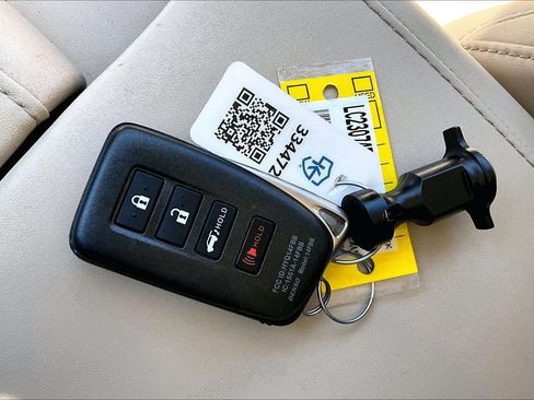 Used 2020 Lexus RX 350 w/ Premium Package image 15