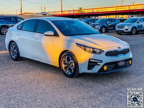 Used 2019 Kia Forte LXS image 10