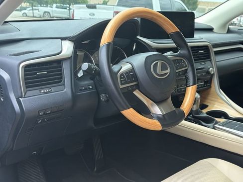 Used 2022 Lexus RX 350L FWD w/ Premium Package image 12