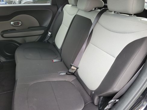 Used 2019 Kia Soul FWD image 7