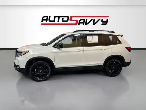 Used 2025 Honda Passport Black Edition image 4