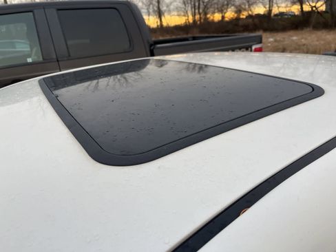 Used 2010 Chevrolet Malibu LT image 22