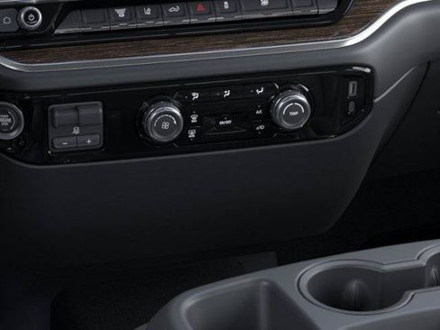 New 2026 GMC Sierra 2500 SLE AWD/4WD image 23
