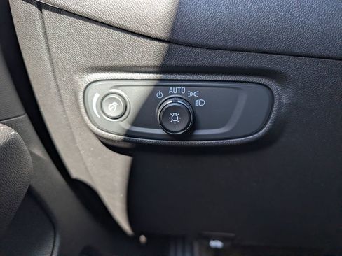 Used 2024 Chevrolet Equinox LT image 29