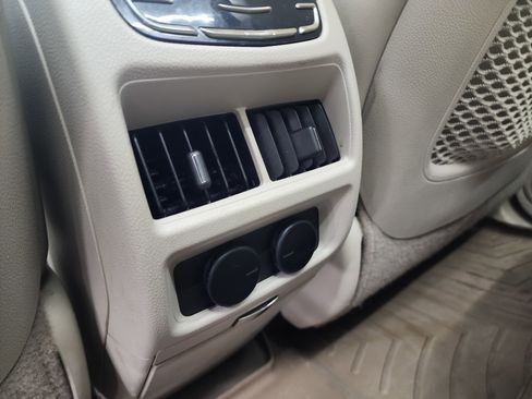 Used 2016 Cadillac SRX Premium image 33