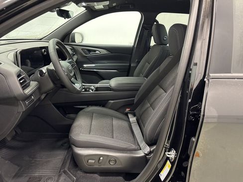 New 2026 Chevrolet Traverse LT w/ Midnight/Sport Edition image 9