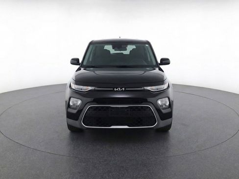 Used 2025 Kia Soul LX w/ LX Technology Package image 2
