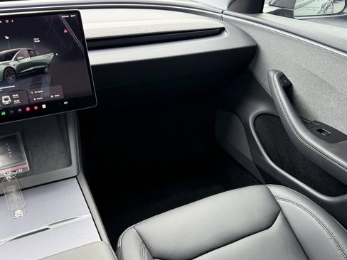 Used 2025 Tesla Model 3 Long Range RWD image 16