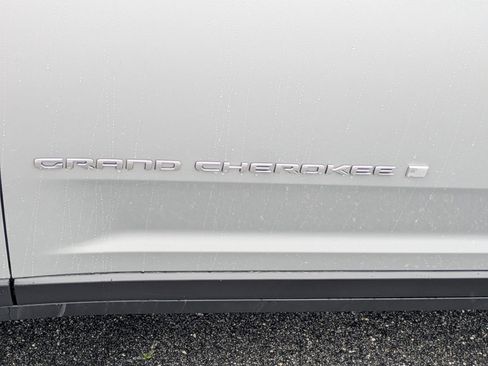 New 2026 Jeep Grand Cherokee Laredo X AWD/4WD image 30