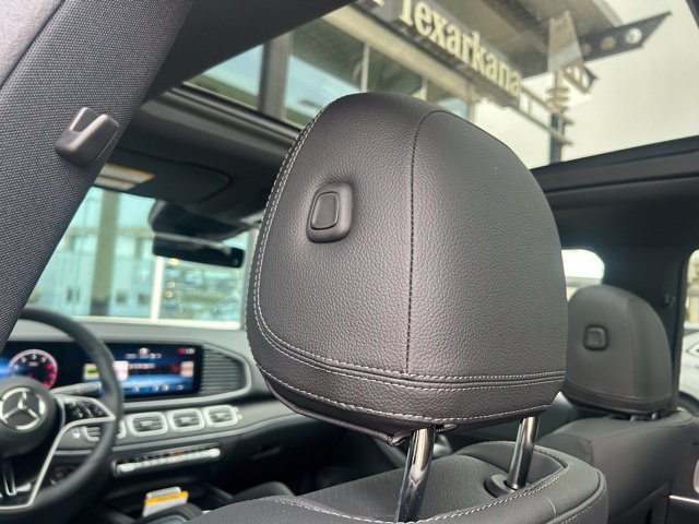 Used 2025 Mercedes-Benz GLS 450 4MATIC image 48
