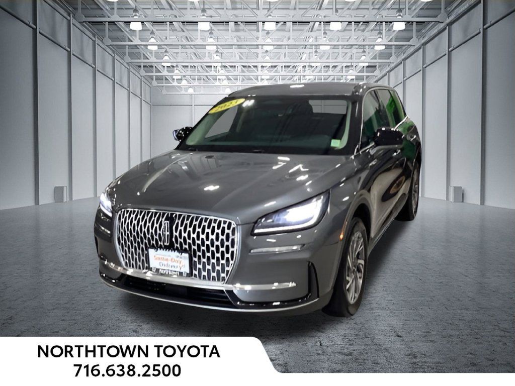 Used 2023 Lincoln Corsair AWD image 1