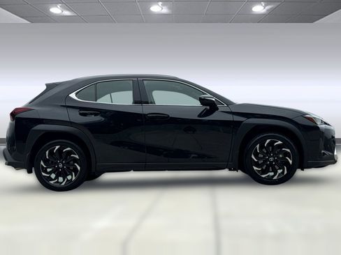 Used 2023 Lexus UX 250h FWD w/ Accessory Package (Z2) image 7