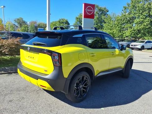 New 2026 Nissan Kicks SR FWD image 3