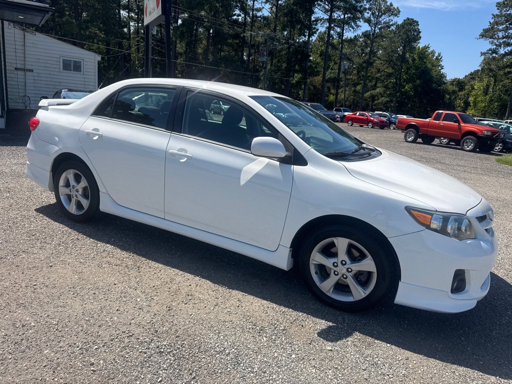 Used 2013 Toyota Corolla S FWD image 13