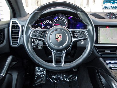 Used 2019 Porsche Cayenne S image 14
