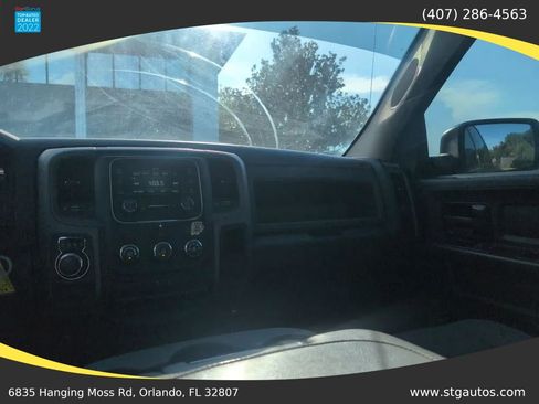 Used 2017 RAM 1500 Express w/ Black Ram 1500 Express Group RWD image 19