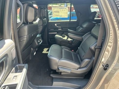 New 2027 Ford Expedition Max Platinum w/ Stealth Performance Package AWD/4WD image 28