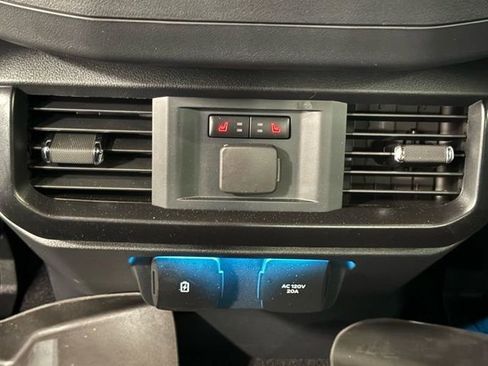 Used 2025 Ford F150 Raptor image 35