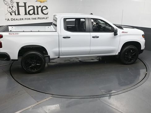 Used 2023 Chevrolet Silverado 1500 Custom Trail Boss AWD/4WD image 55