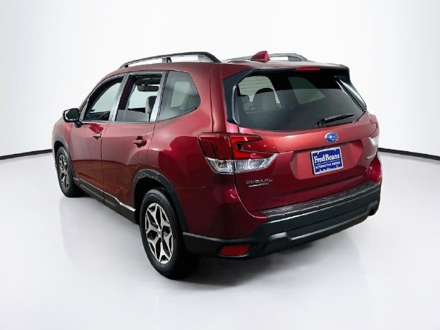 Used 2019 Subaru Forester Premium AWD/4WD image 9