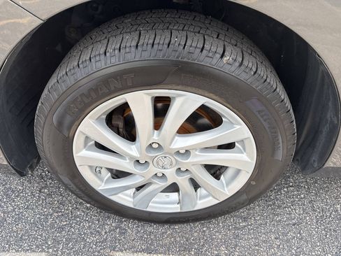 Used 2012 MAZDA MAZDA3 i Touring FWD image 30