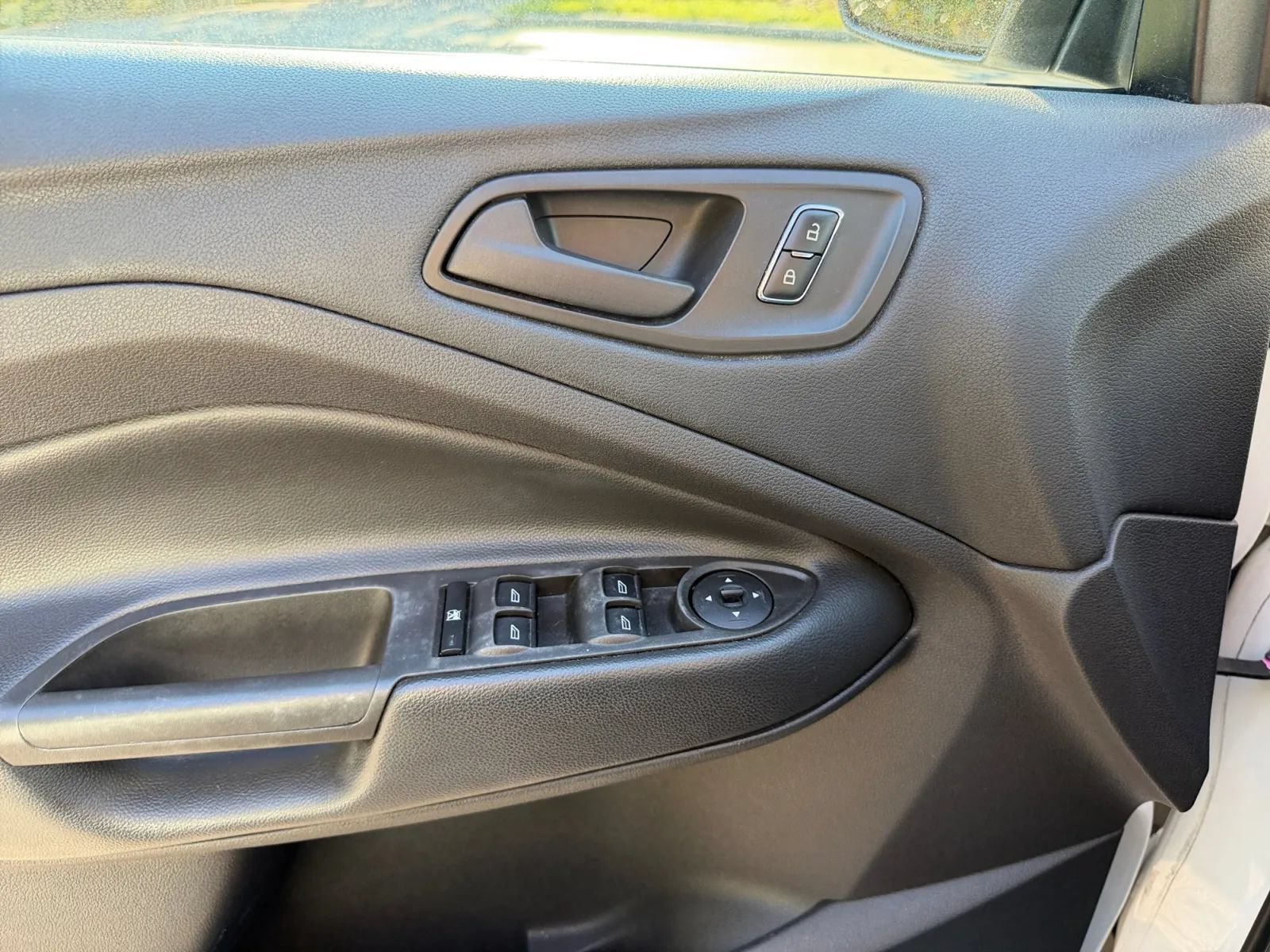 Used 2014 Ford Escape S FWD image 16